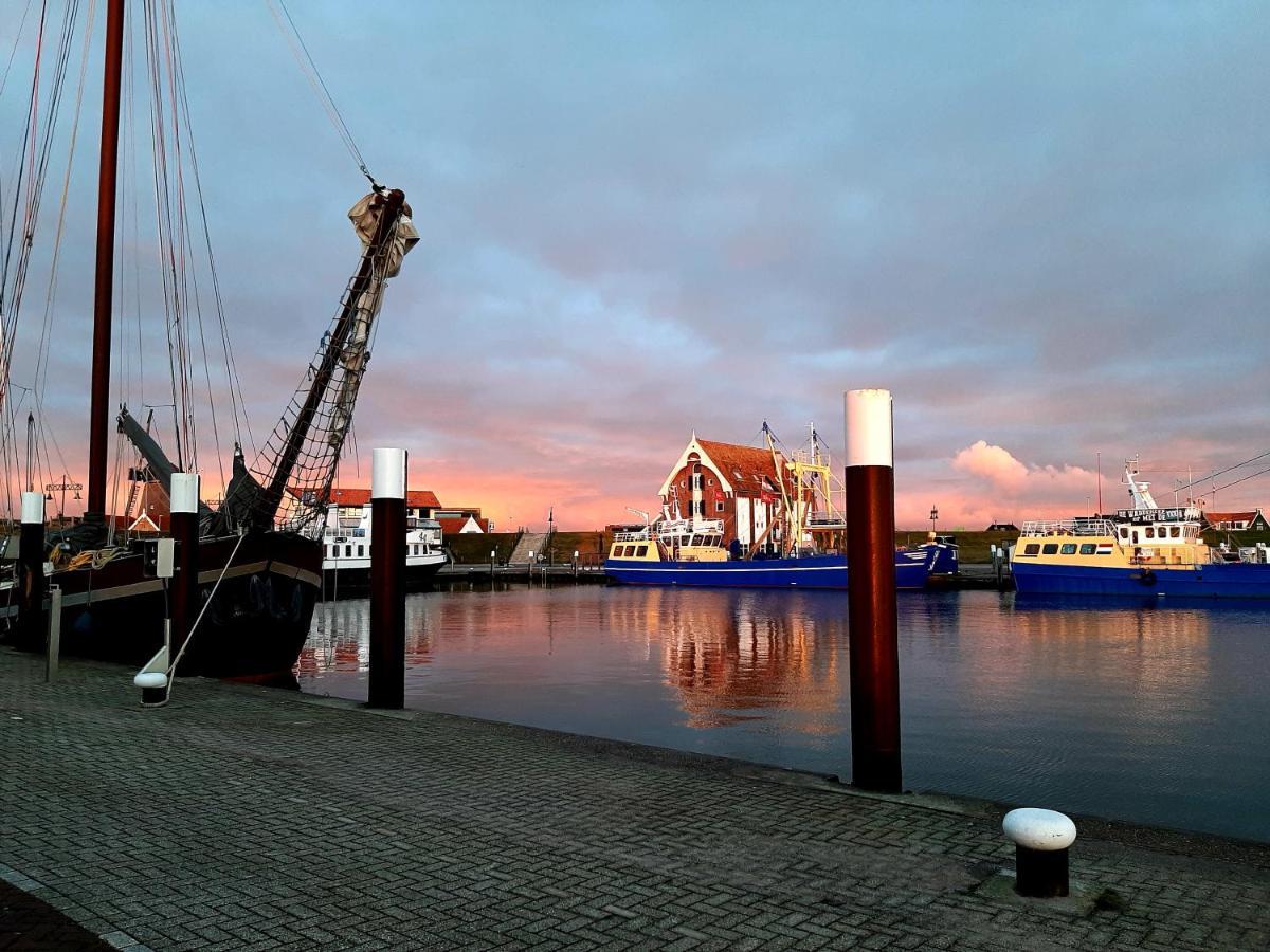 Havenhotel Texel Oudeschild Buitenkant foto